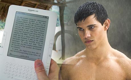 I bet you are wondering what Taylor Lautner from The Twilight Saga and the Amazon Kindle have to do with each other