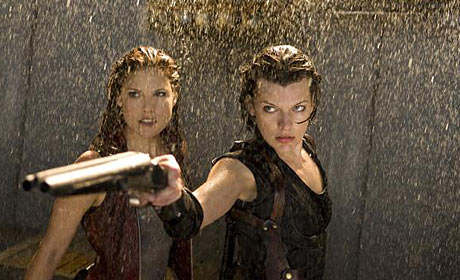 Ali Larter and Milla Jovovich in Resident Evil: Afterlife