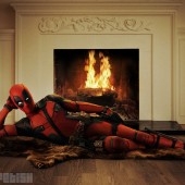 Ryan Reynolds reveals Deadpool costume online