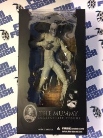 Universal Studios The Mummy Collectible Mezco Toyz 9 inch Action Figure