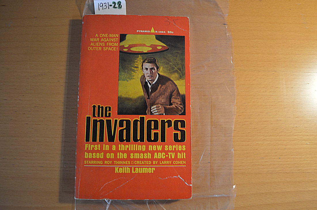 The Invaders Television Show Tie-In Edition (Pyramid R-1664, 1967)