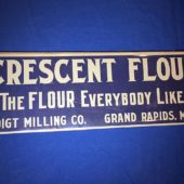 Crescent Flour “The Flour Everbody Likes” Grand Rapids, Mich. 20×7 inch Sign