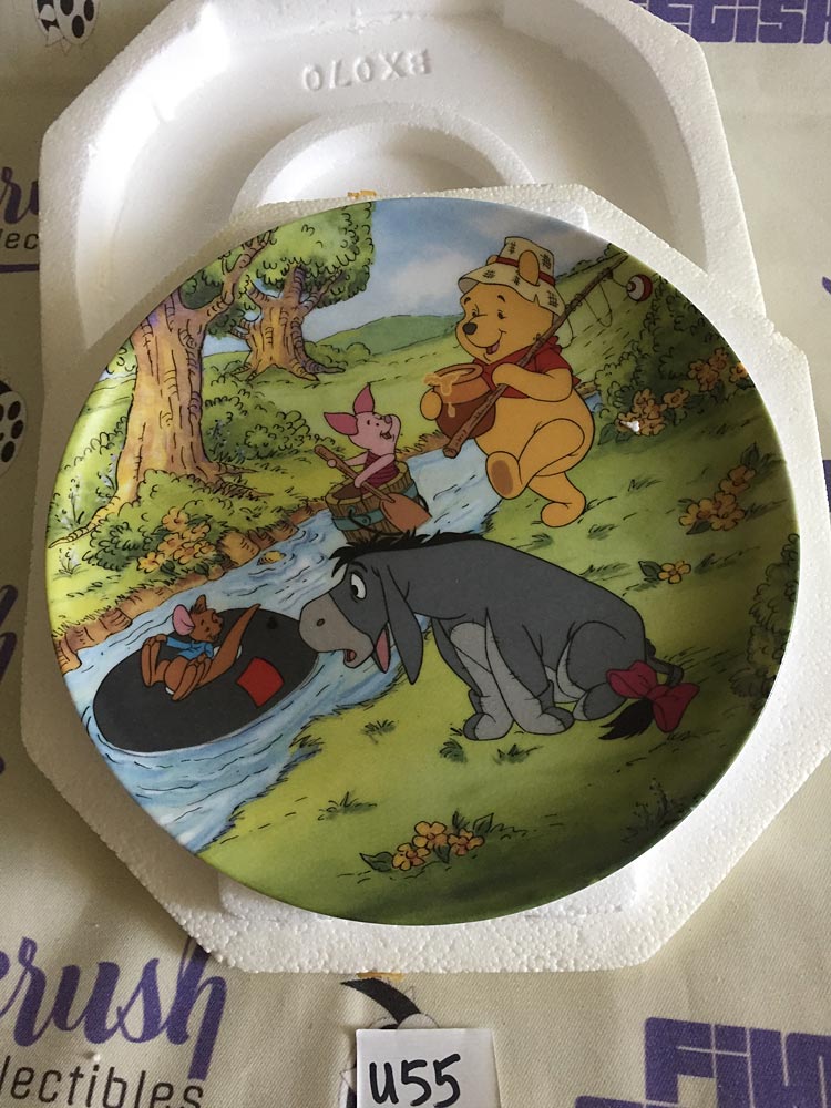 Walt Disney’s Winnie the Pooh Going Fishing Limited Edition Collector Plate [U55]