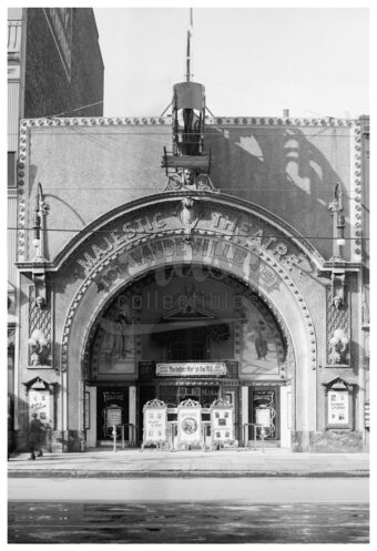 The Majestic Theatre in Detroit, Michigan between 1900 and 1920 Photo [210809-0001]