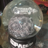 Space: 1999 – The Complete Series plus Limited Edition Spaceship Snow Globe