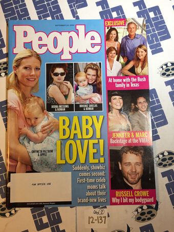 People Magazine (September 13, 2004) Gwyneth Paltrow, Russell Crowe Cover [12137]