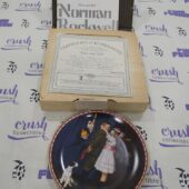 Vintage Norman Rockwell Collector Plate Kiss and Tell Number 11861D with Certificate of Authenticity [U52]
