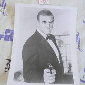 Mixed Set of James Bond 007 RARE Memorabilia – Promotional Pin-Backs, Original Photos, Ephemera [J03]