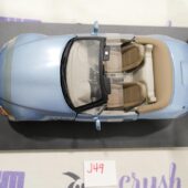 UT Models Pierce Brosnan James Bond 007 GoldenEye BMW Z3 Roadster 1:18 Scale Car [J49]