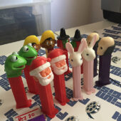 Mixed Lot of 12 Collectible PEZ Candy Dispensers, Speedy Gonzales, Kermit the Frog, More [PEZ20]